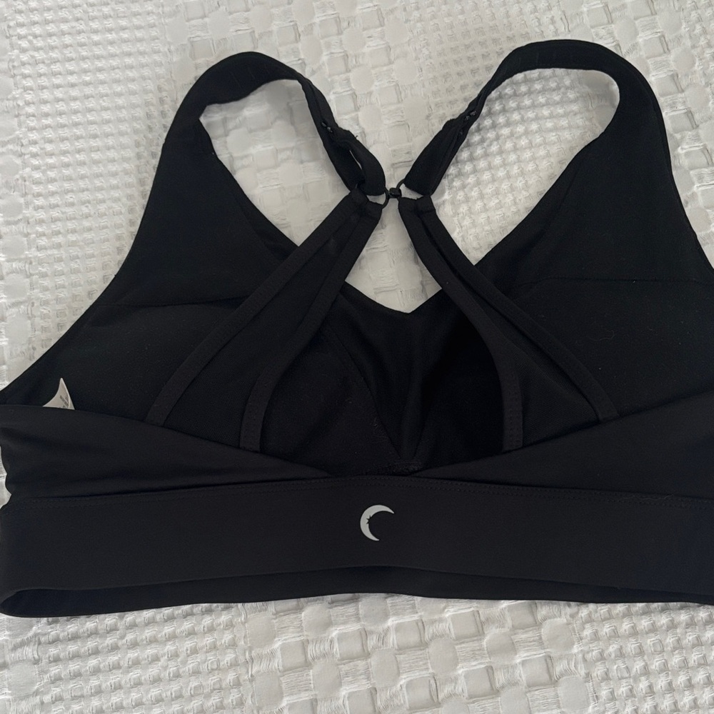 ZYIA Classic Black Sports Bra - Picture 4 of 5